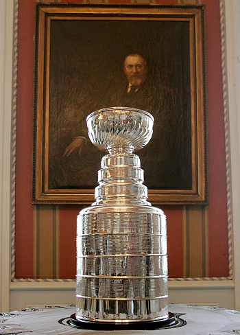 Bet On Hockey Stanley Cup 350x488.jpg